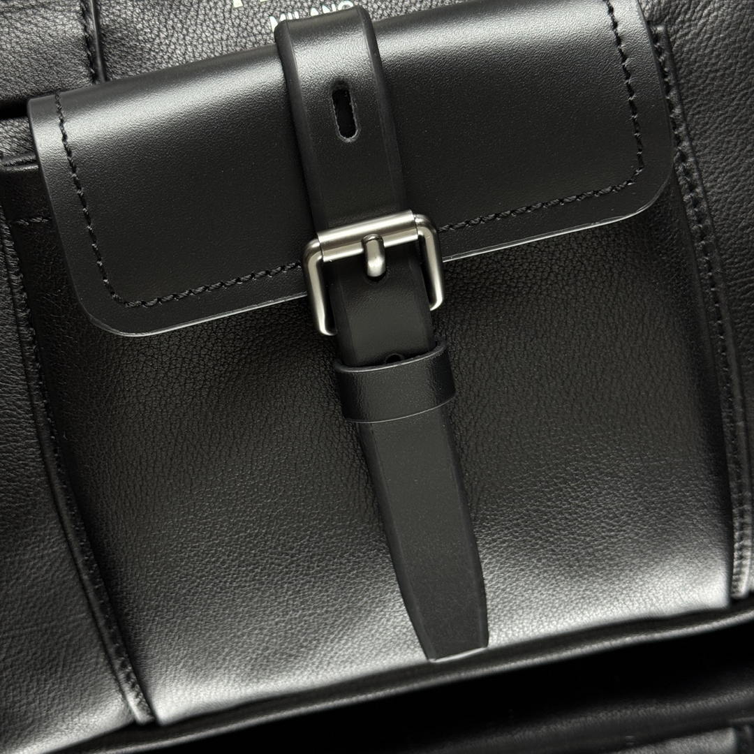 Prada Route medium leather tote bag 1BG660 Black
