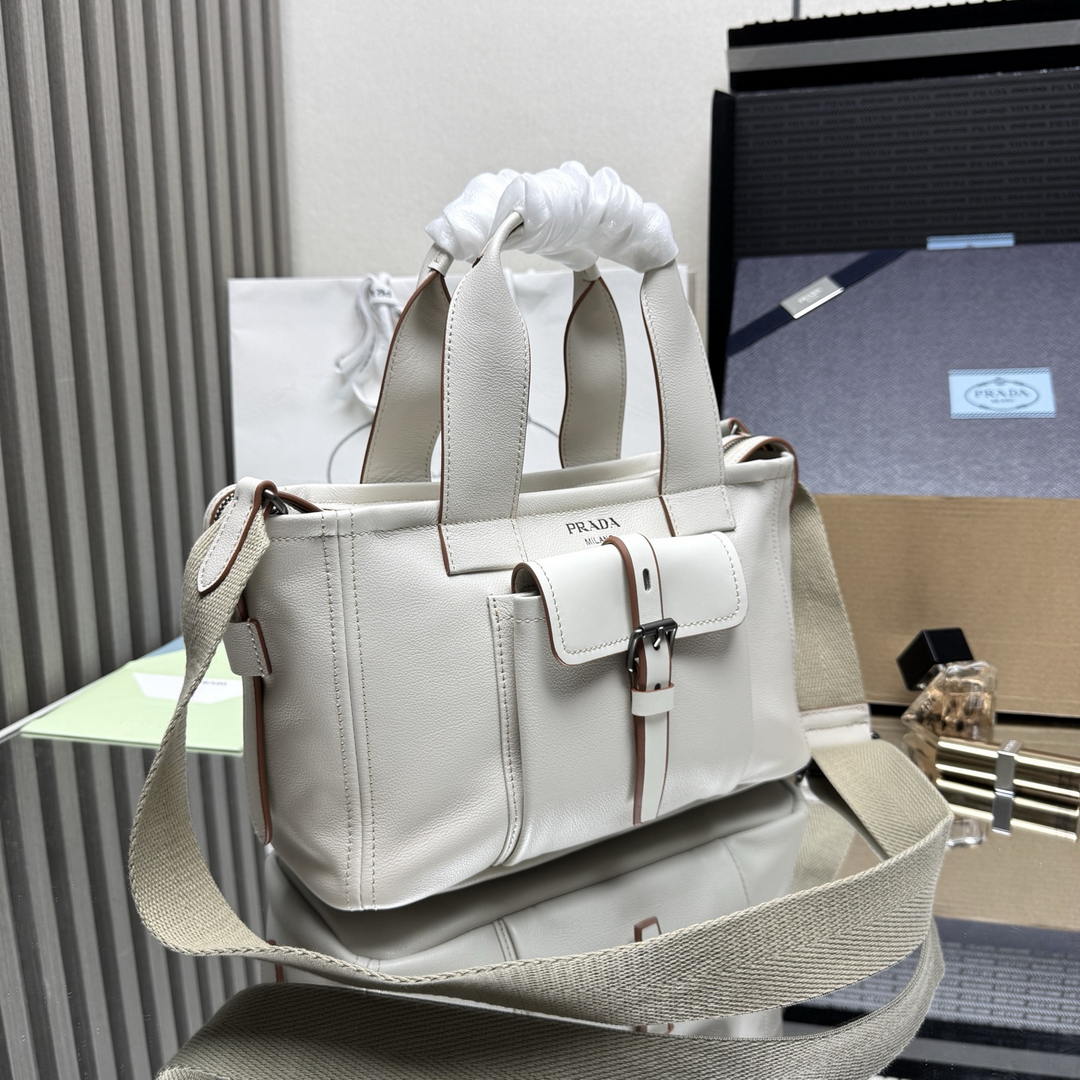 Prada Route medium leather tote bag 1BG660 White