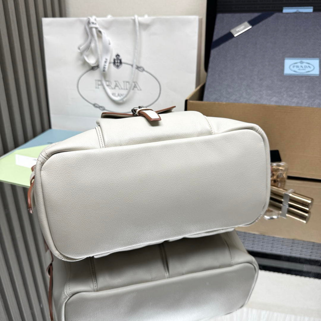 Prada Route medium leather tote bag 1BG660 White