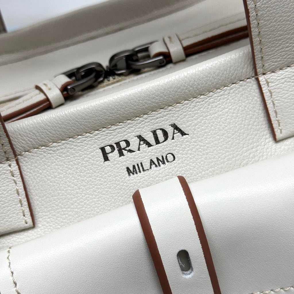 Prada Route medium leather tote bag 1BG660 White