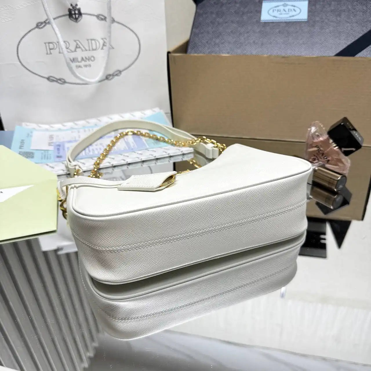 Prada Re-Edition Saffiano leather mini-bag 1BC204 White