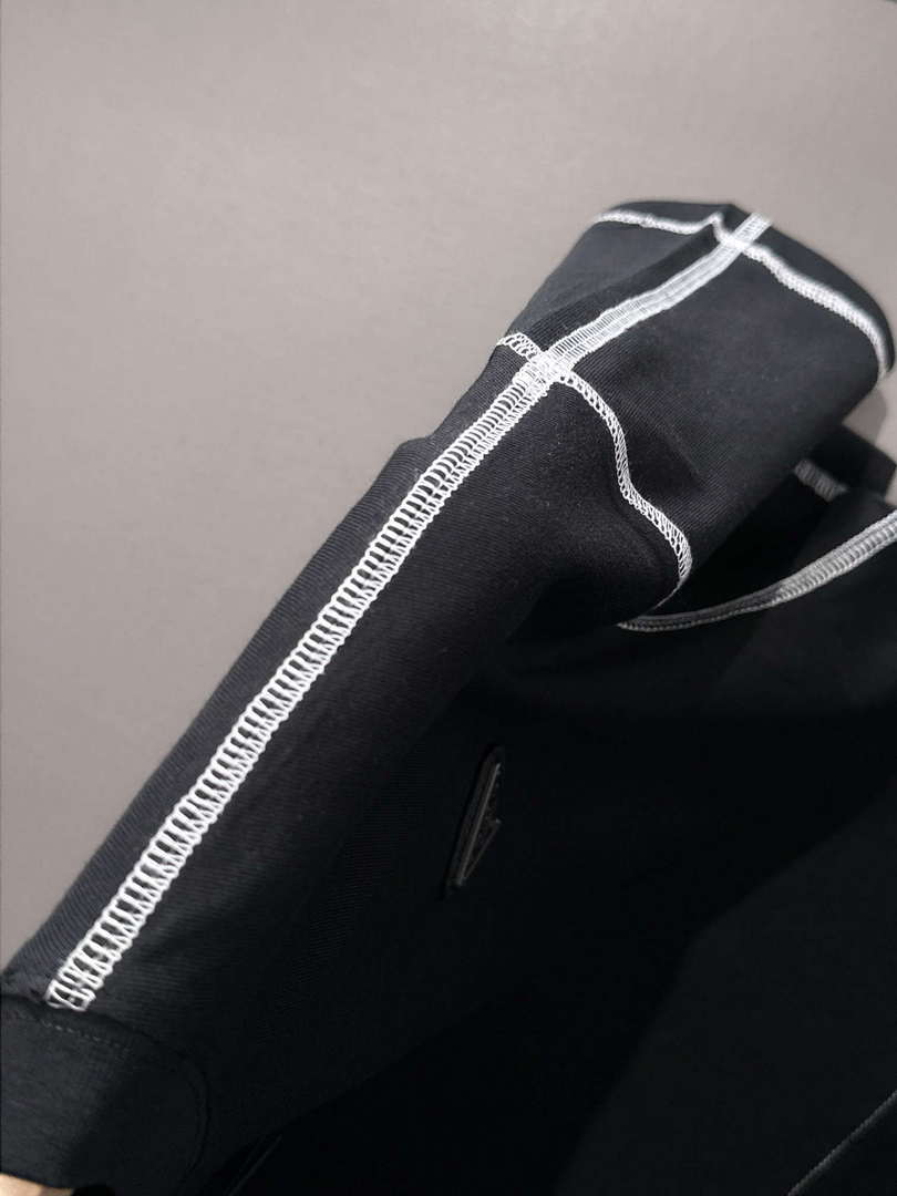 Prada Short-sleeved T-shirt for Men and Women P55390