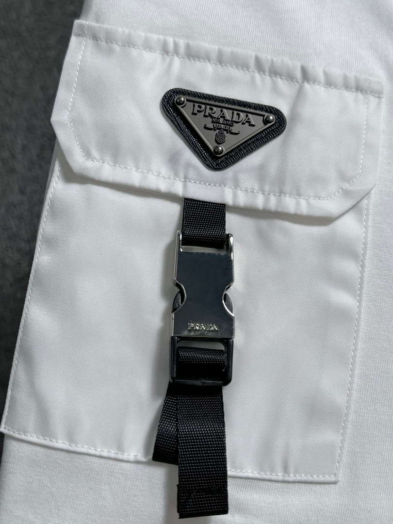 Prada Short-sleeved T-shirt for Men and Women P55391