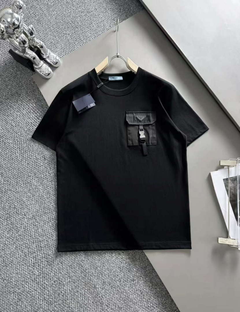 Prada Short-sleeved T-shirt for Men and Women P55392