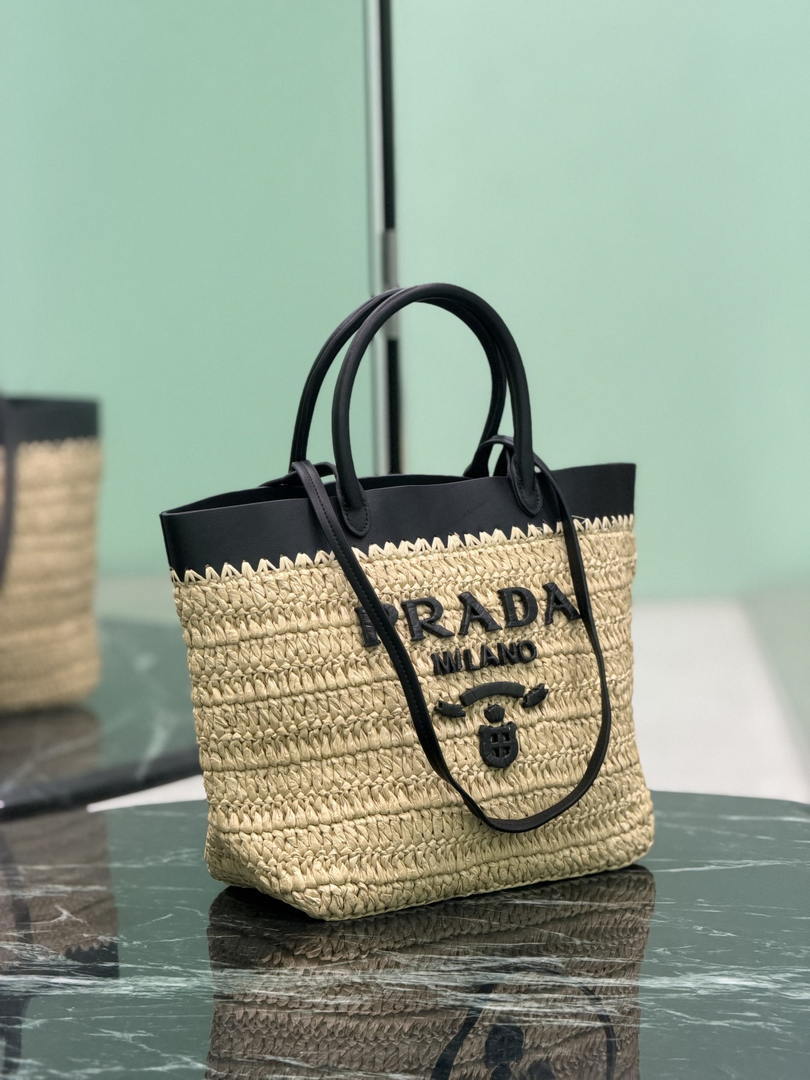 Prada Small crochet and leather tote bag 1BG500 Black