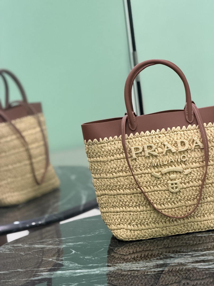 Prada Small crochet and leather tote bag 1BG500 Brown