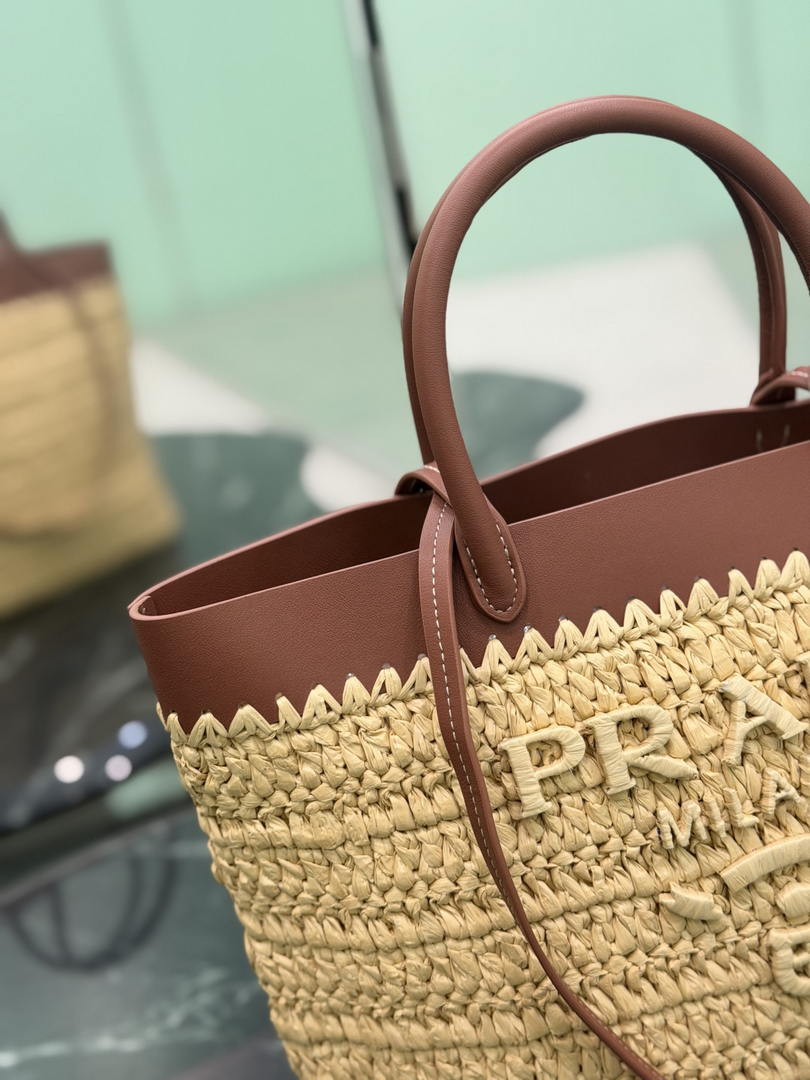Prada Small crochet and leather tote bag 1BG500 Brown
