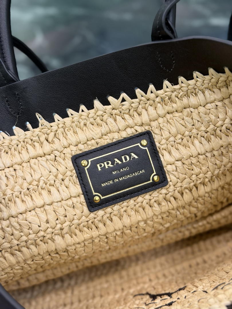Prada Mini crochet and leather tote bag 1BG501 Black