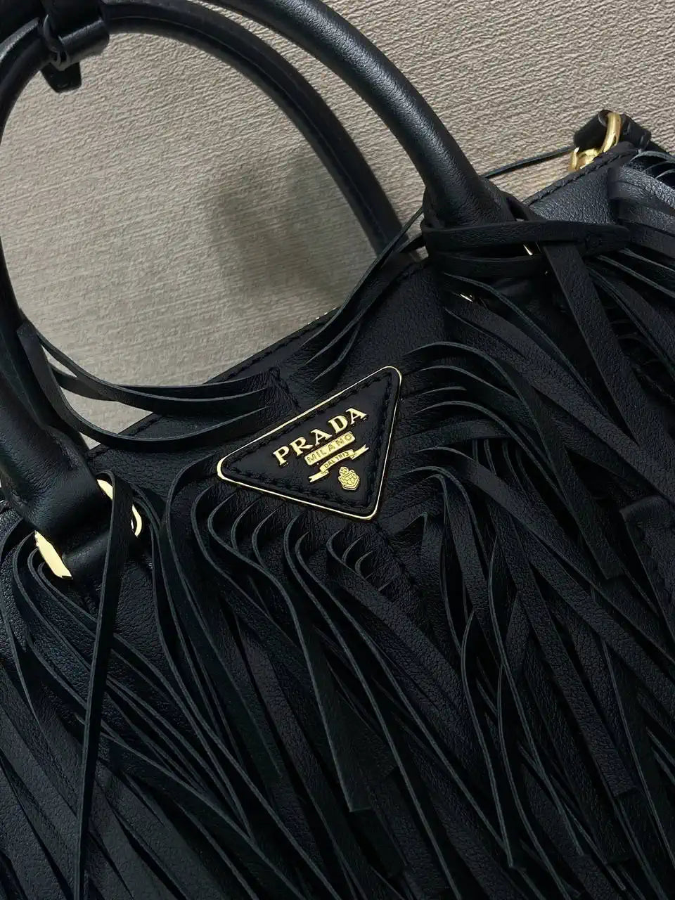 Prada Small Prada Galleria Saffiano leather bag 1BA896 Black