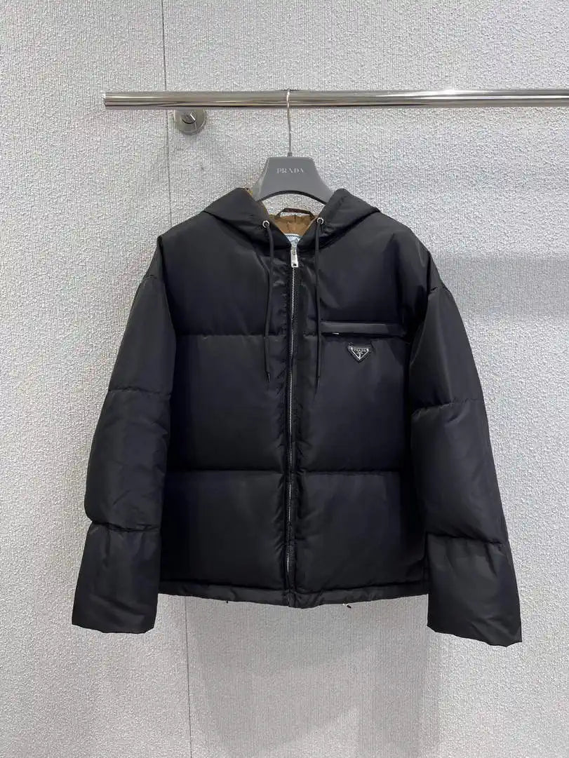 Prada Women Nylon down Jacket P99481
