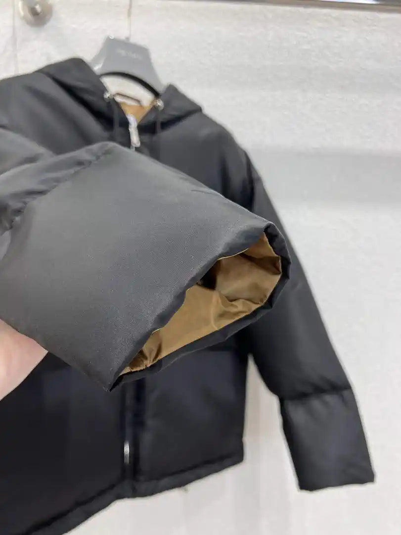 Prada Women Nylon down Jacket P99481