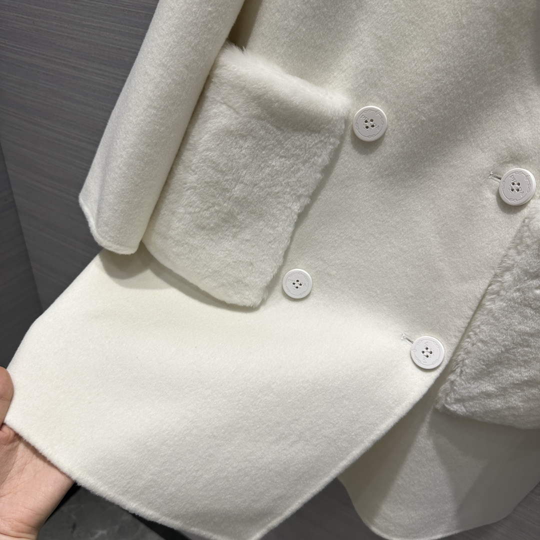 Prada Women's Fashion Clothing Cashmere Coat P99465