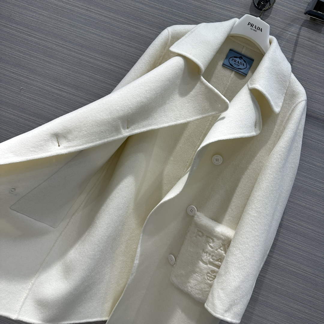 Prada Women's Fashion Clothing Cashmere Coat P99465