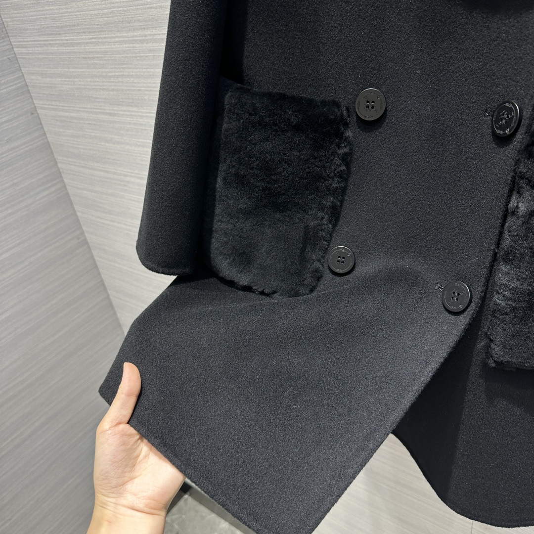 Prada Women's Fashion Clothing Cashmere Coat P99466