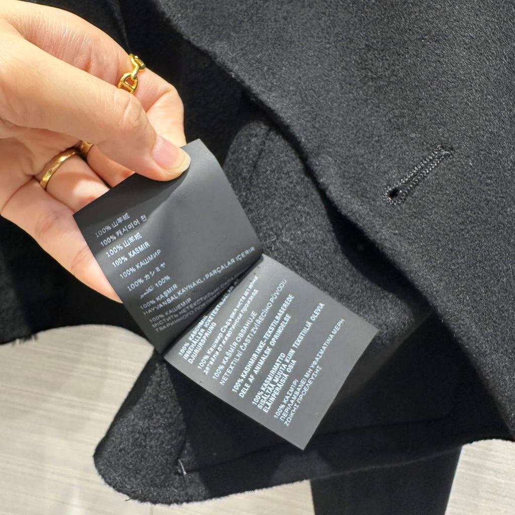 Prada Women's Fashion Clothing Cashmere Short Coat P99464