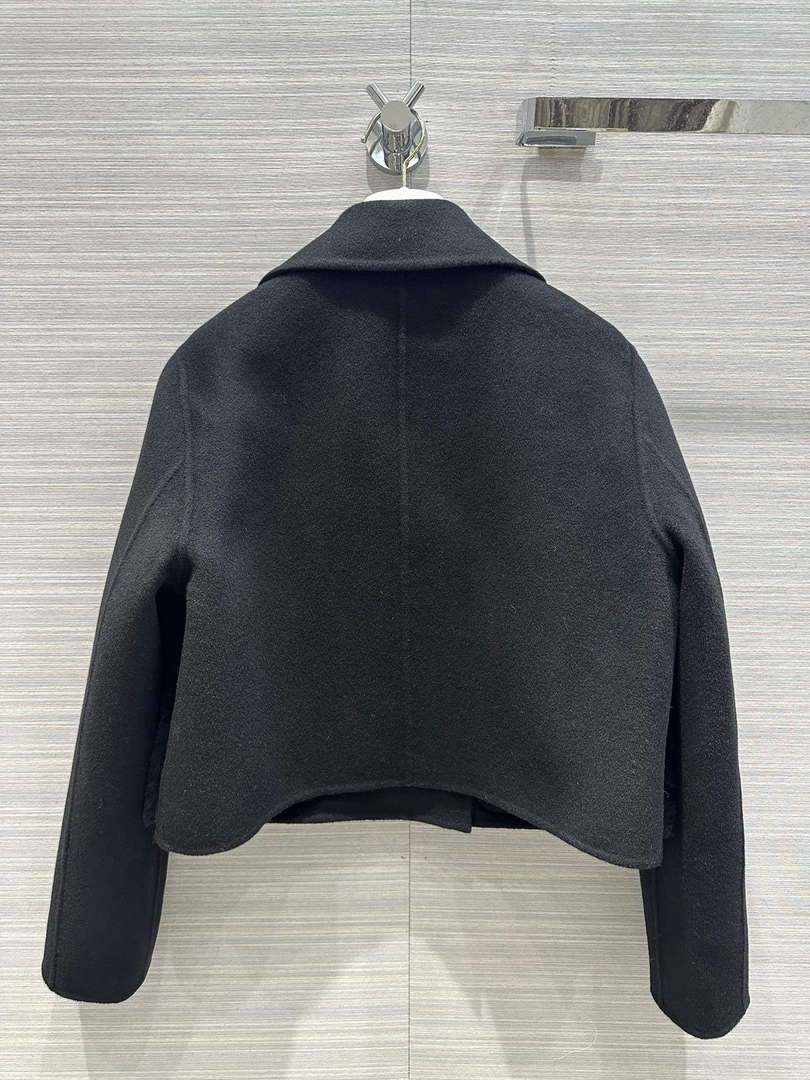 Prada Women's Fashion Clothing Cashmere Short Coat P99464
