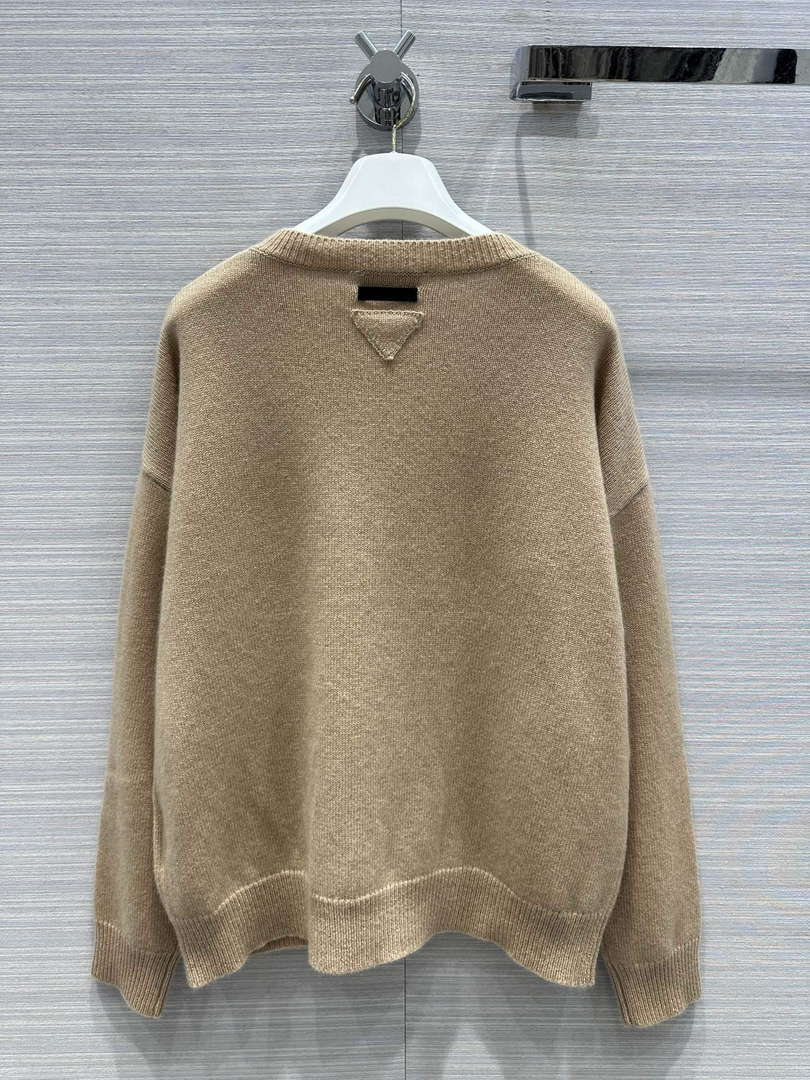 Prada Women's Fashion Clothing Cashmere Sweater P99469