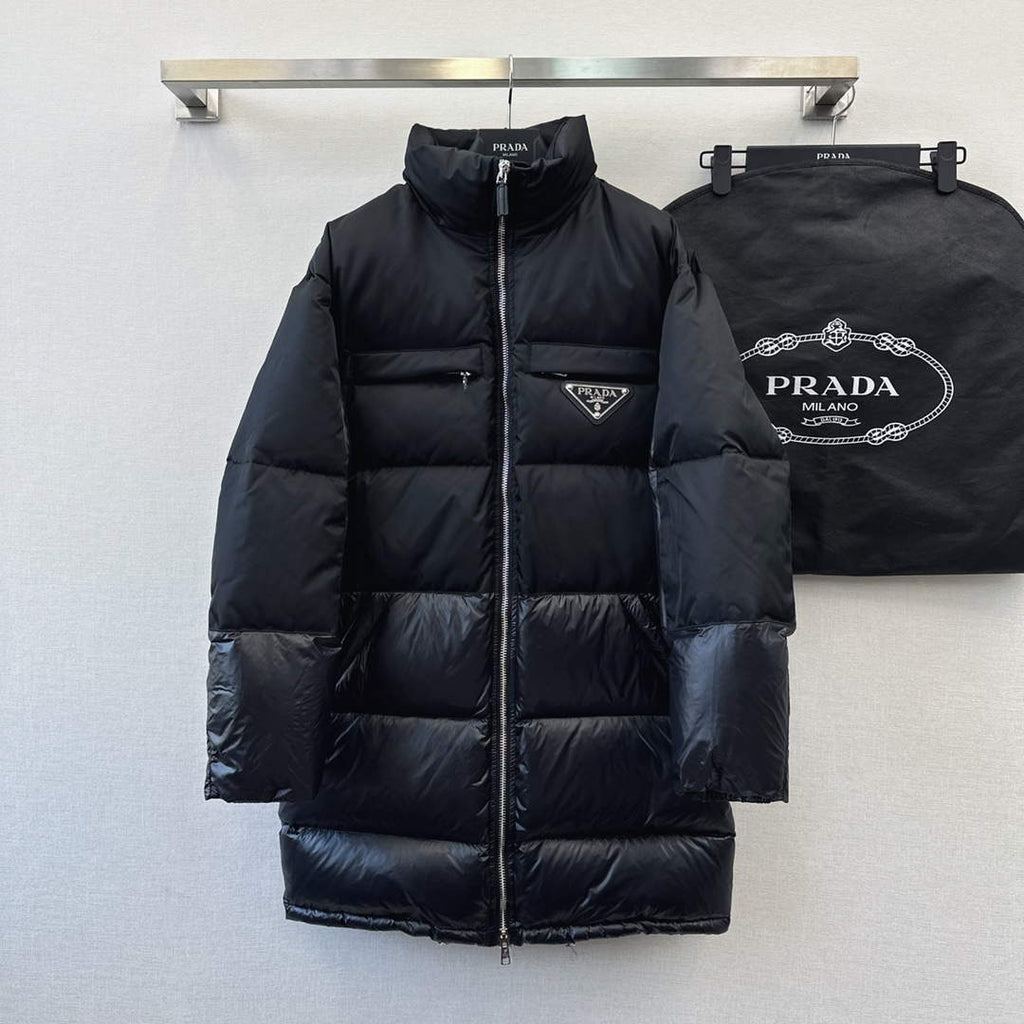 Prada Women's Men's Fashion Clothing Down Coat P74180