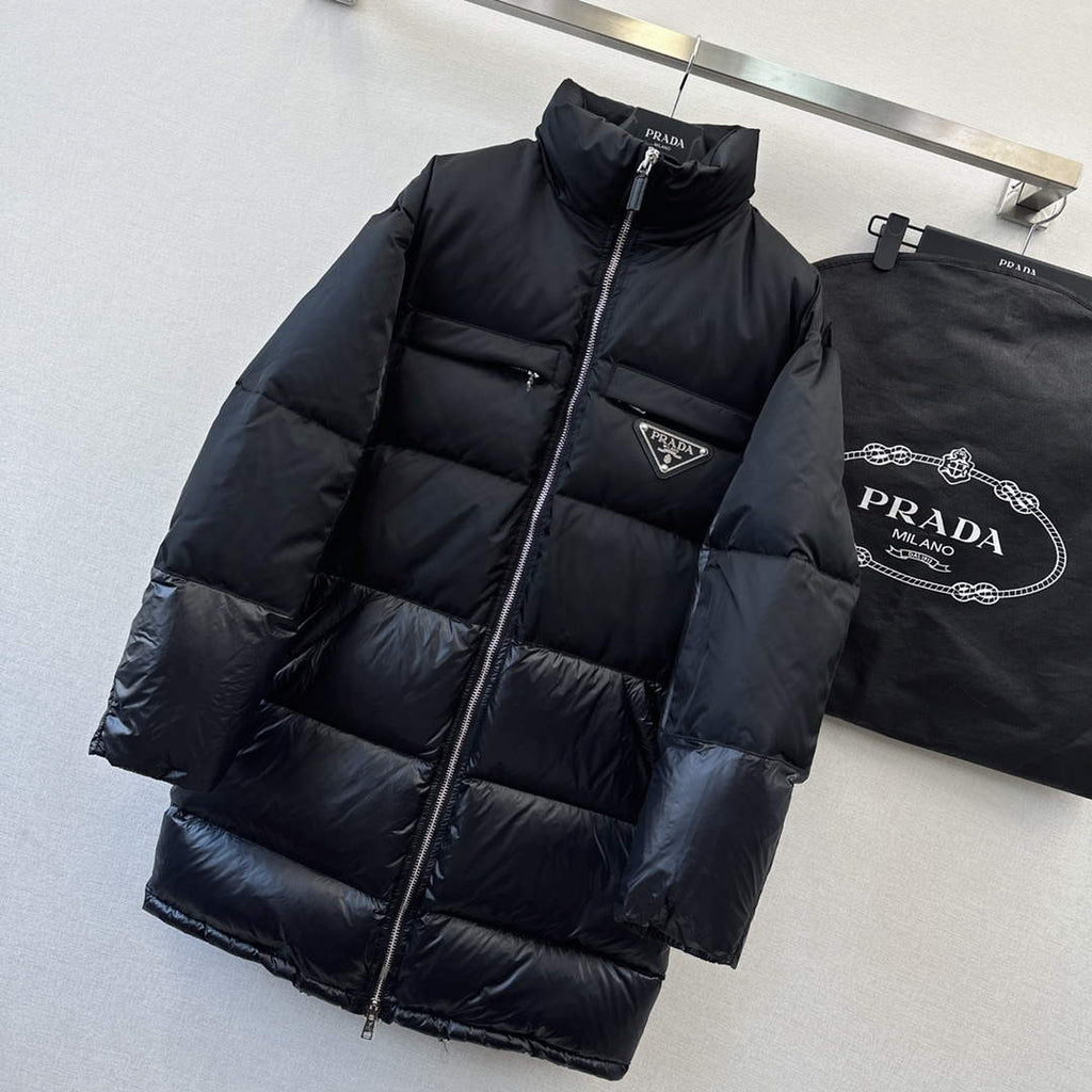 Prada Women's Men's Fashion Clothing Down Coat P74180