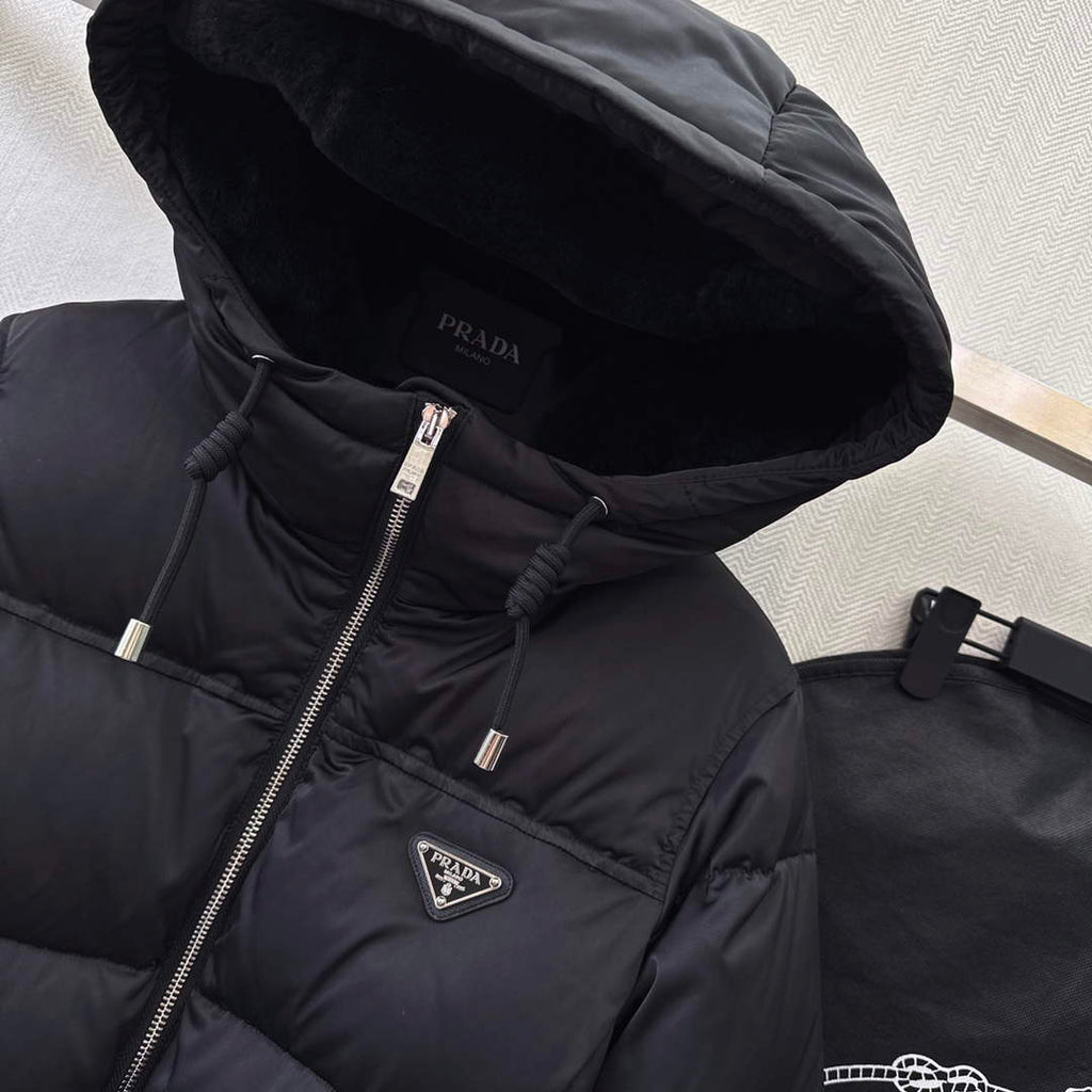 Prada Women's Fashion Clothing Down Coat P74181
