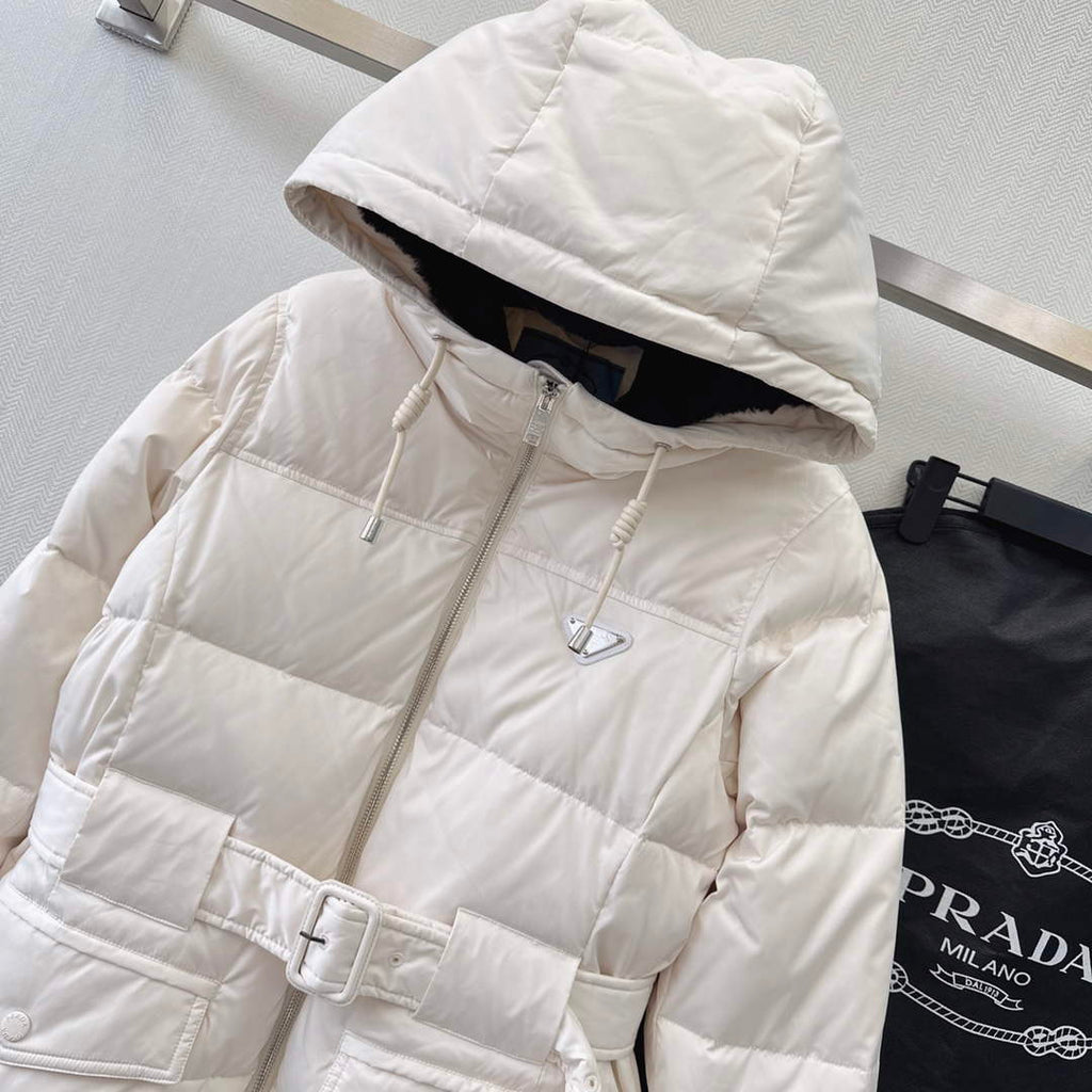 Prada Women's Fashion Clothing Down Coat P74182