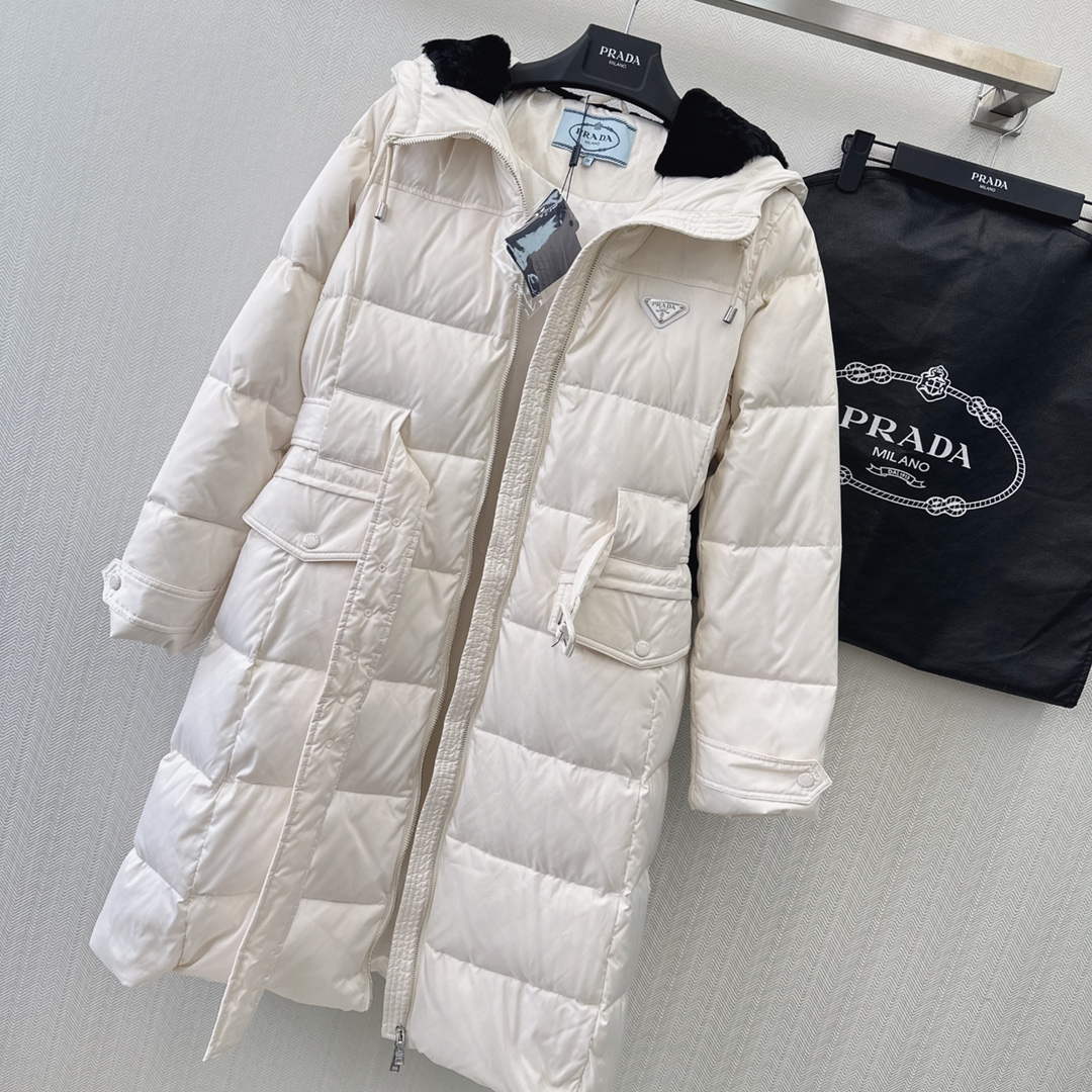 Prada Women's Fashion Clothing Down Coat P74182
