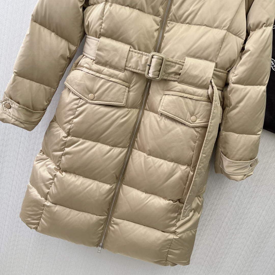 Prada Women's Fashion Clothing Down Coat P74183