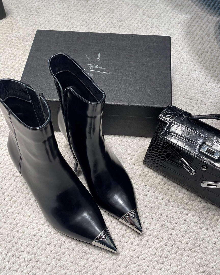 Prada Women's Shoes Boots 75 mm Heel P67337