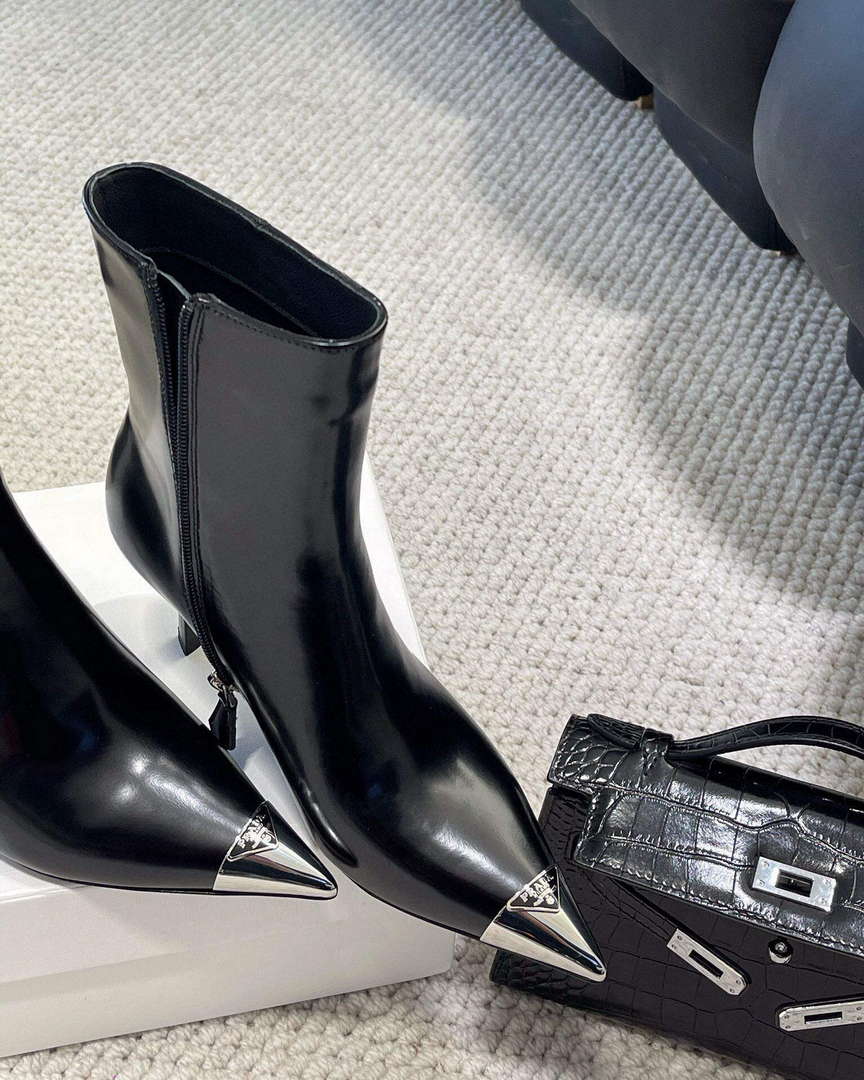 Prada Women's Shoes Boots 75 mm Heel P67337