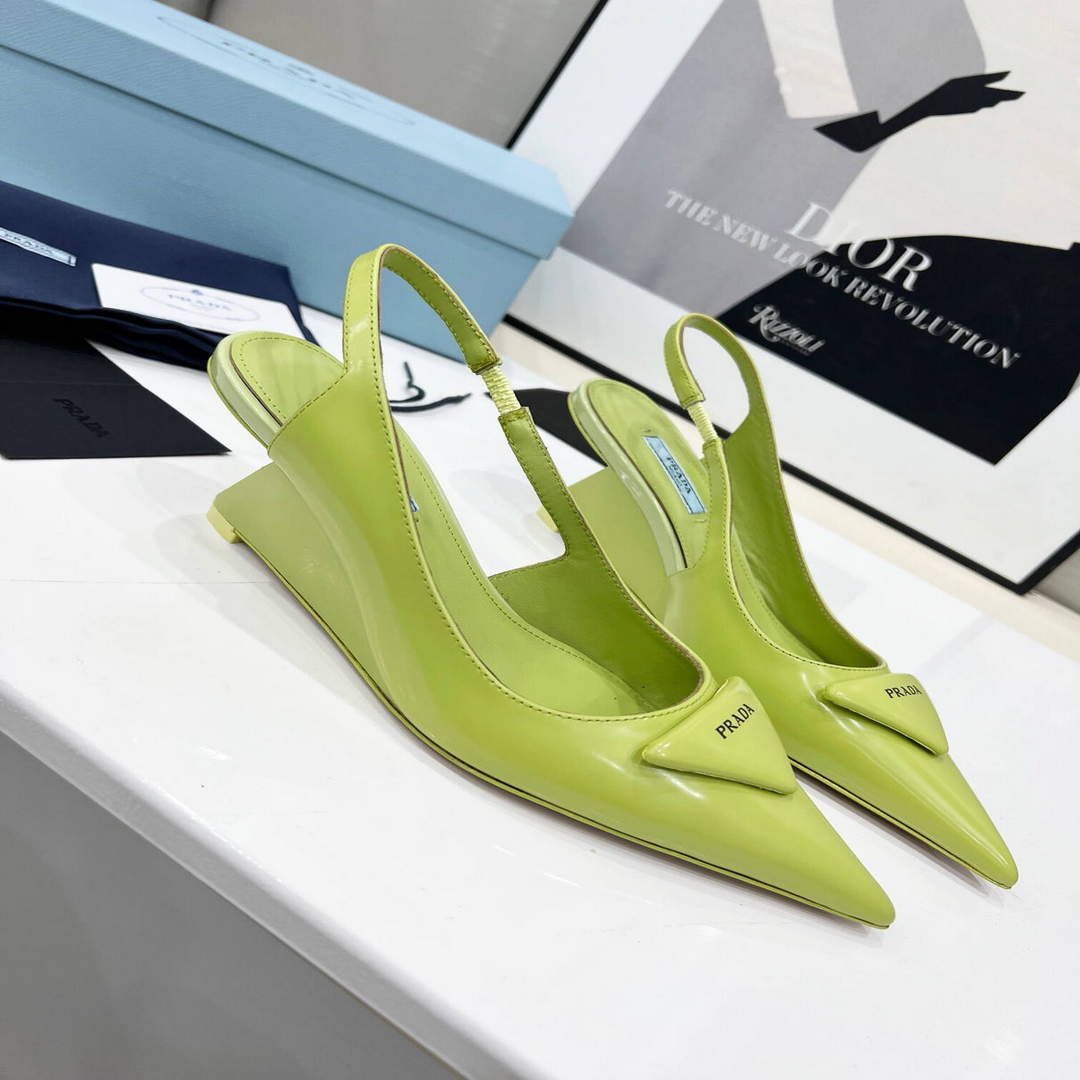 Prada Women's Shoes Prada Designer Pumps Heel 65mm P82301