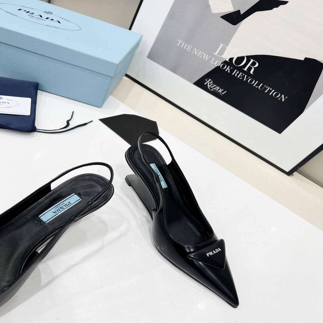 Prada Women's Shoes Prada Designer Pumps Heel 65mm P82304