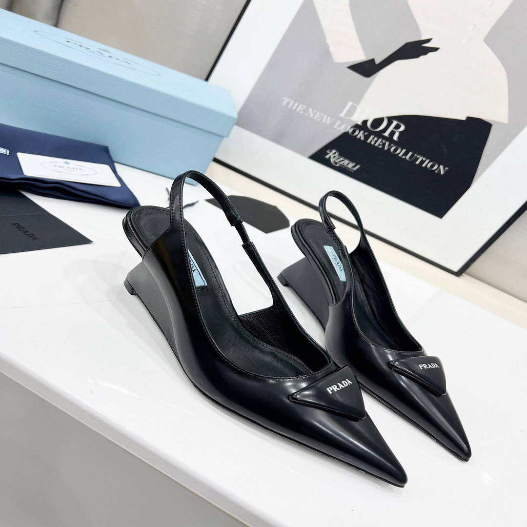 Prada Women's Shoes Prada Designer Pumps Heel 65mm P82304