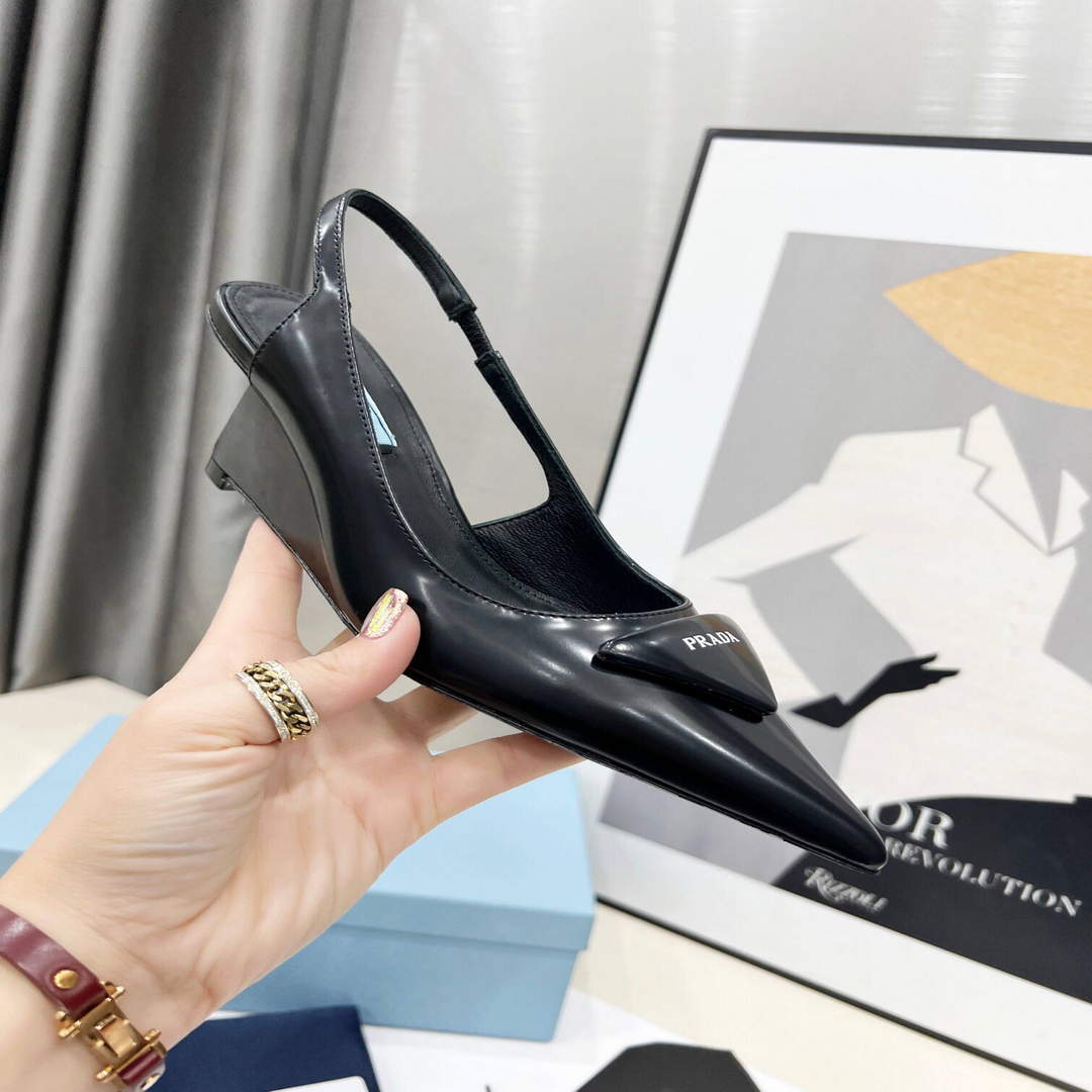 Prada Women's Shoes Prada Designer Pumps Heel 65mm P82304