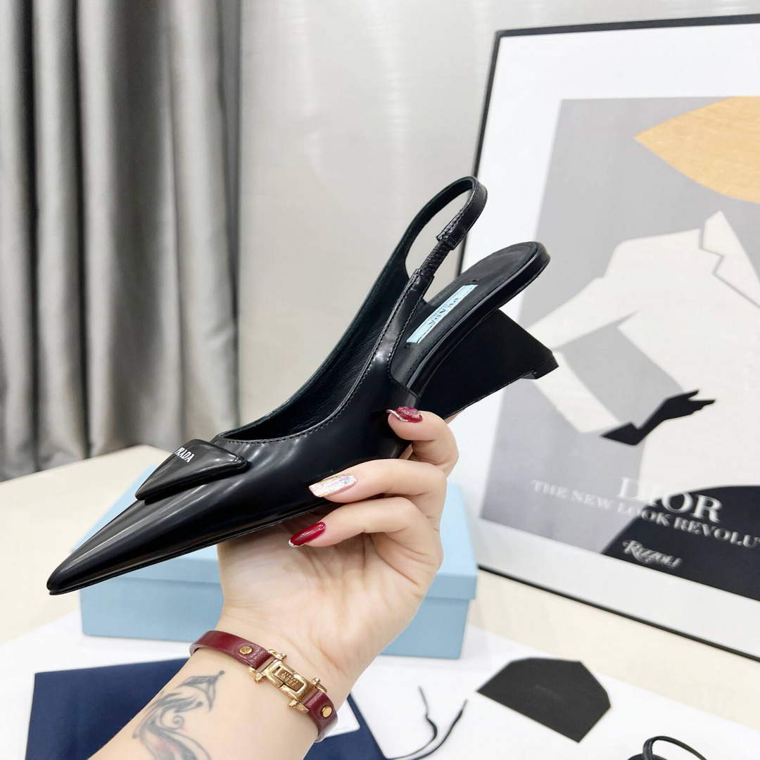 Prada Women's Shoes Prada Designer Pumps Heel 65mm P82304