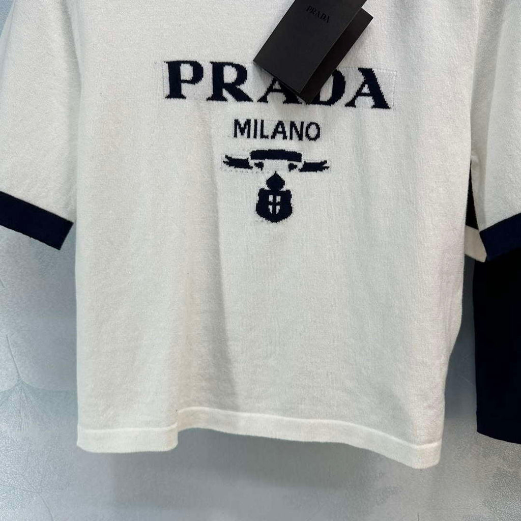 Prada Women's T-shirt Fashion Clothing P89210