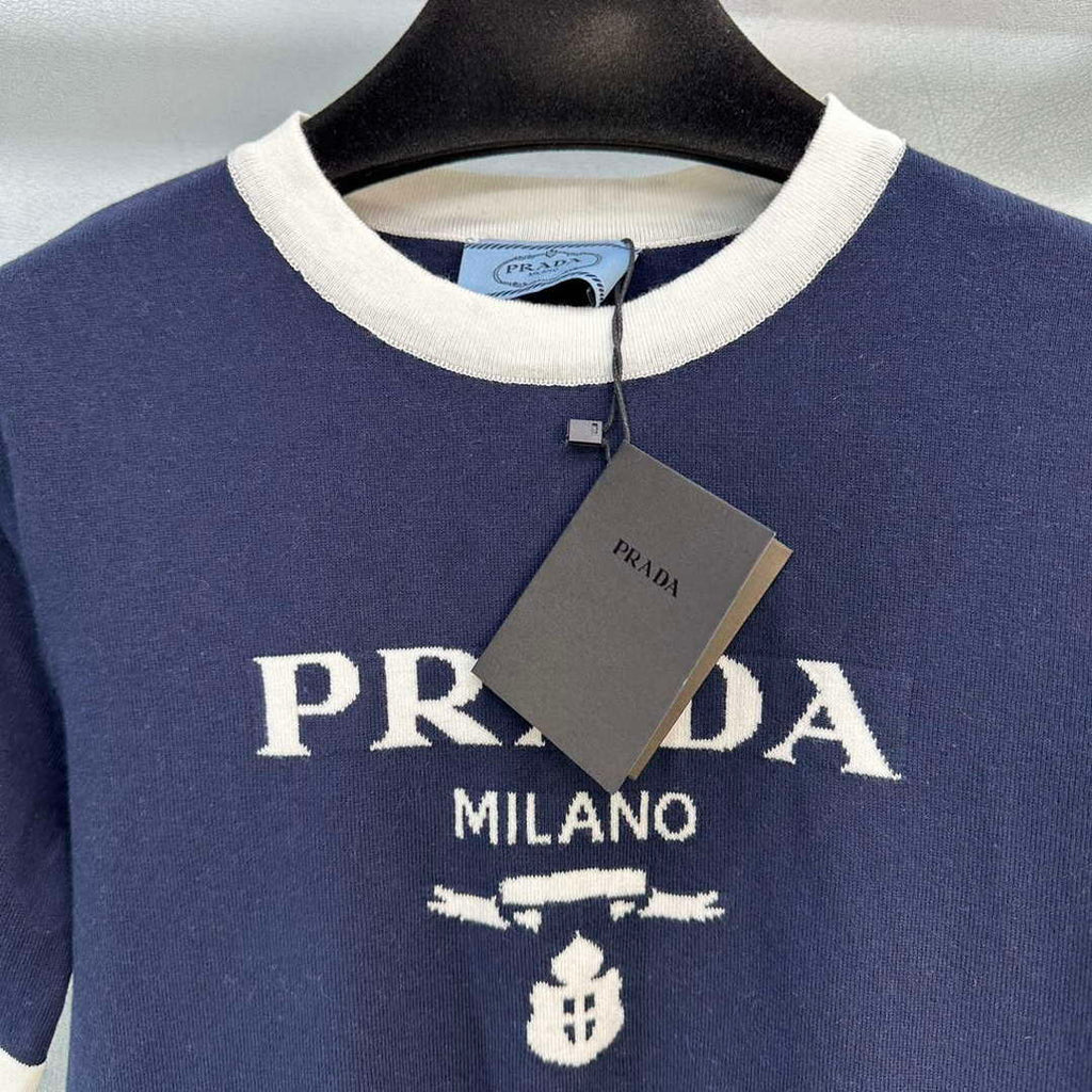 Prada Women's T-shirt Fashion Clothing P89210
