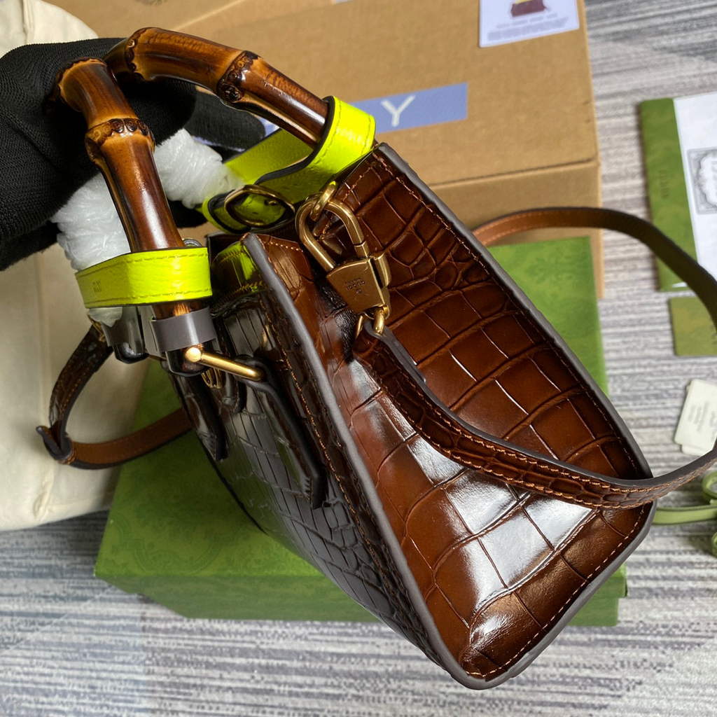 Gucci Diana Mini Tote Bag Crocodile LeatherTop Handle Bag Gucci a€?55661 Brown
