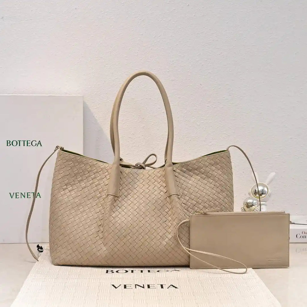 Bottega Veneta BV 817166 Medium Pinacoteca BV92106
