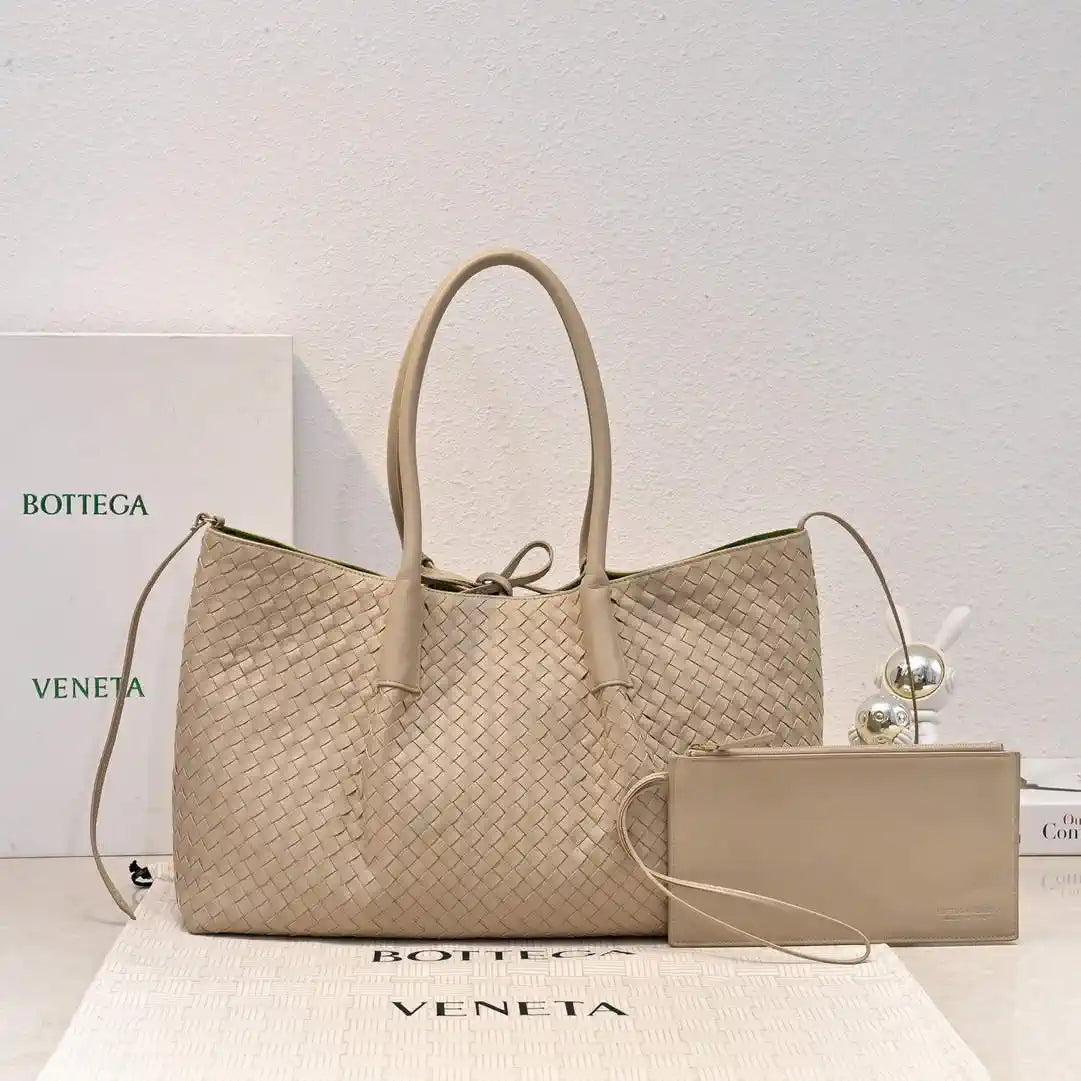 Bottega Veneta BV 817166 Medium Pinacoteca BV92106