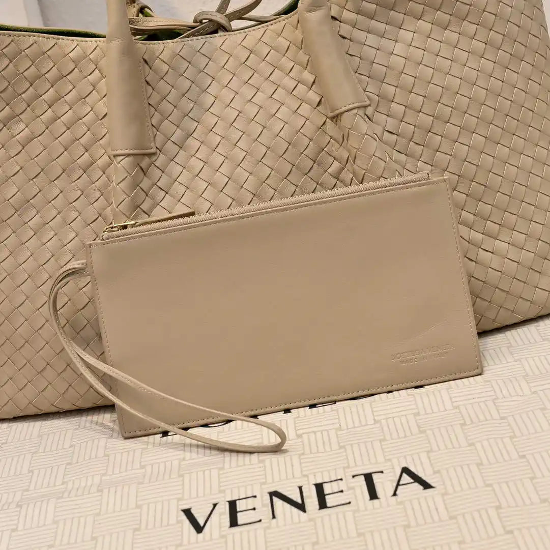Bottega Veneta BV 817166 Medium Pinacoteca BV92106