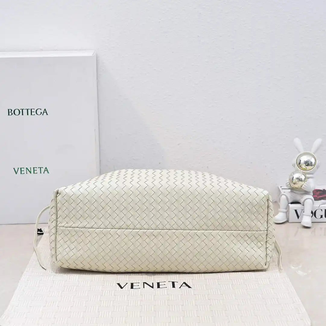 Bottega Veneta BV 817166 Medium Pinacoteca BV92108