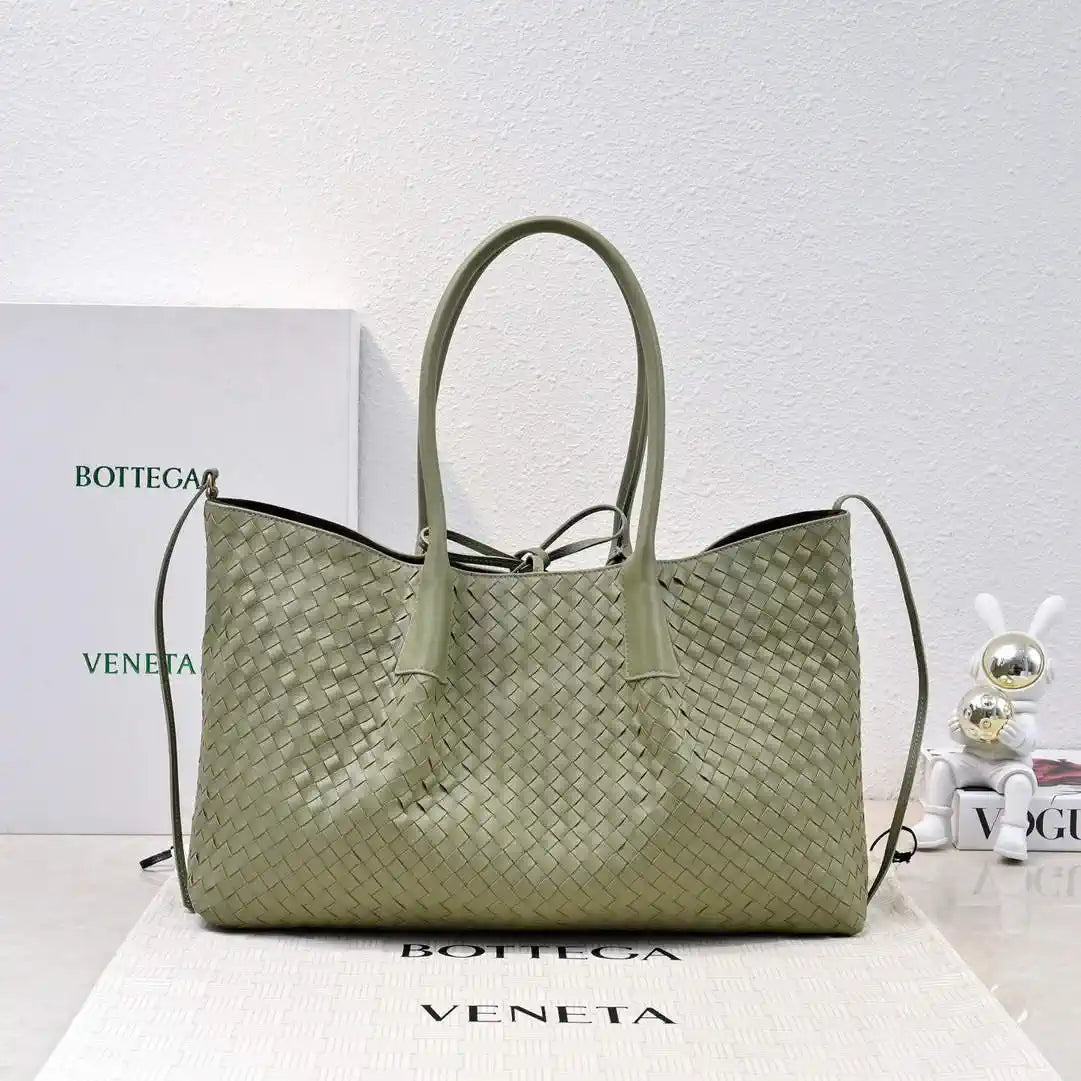 Bottega Veneta BV 817166 Medium Pinacoteca BV92111