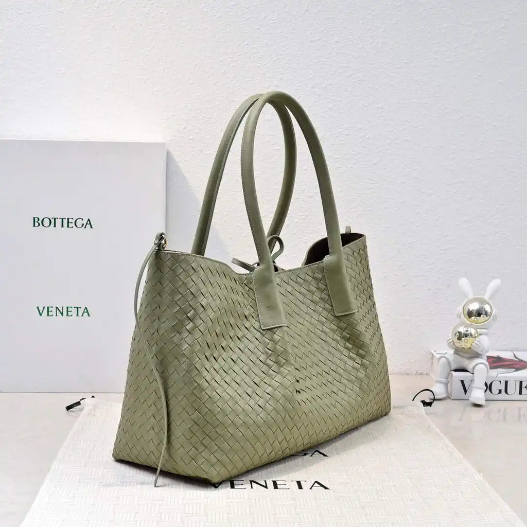 Bottega Veneta BV 817166 Medium Pinacoteca BV92111