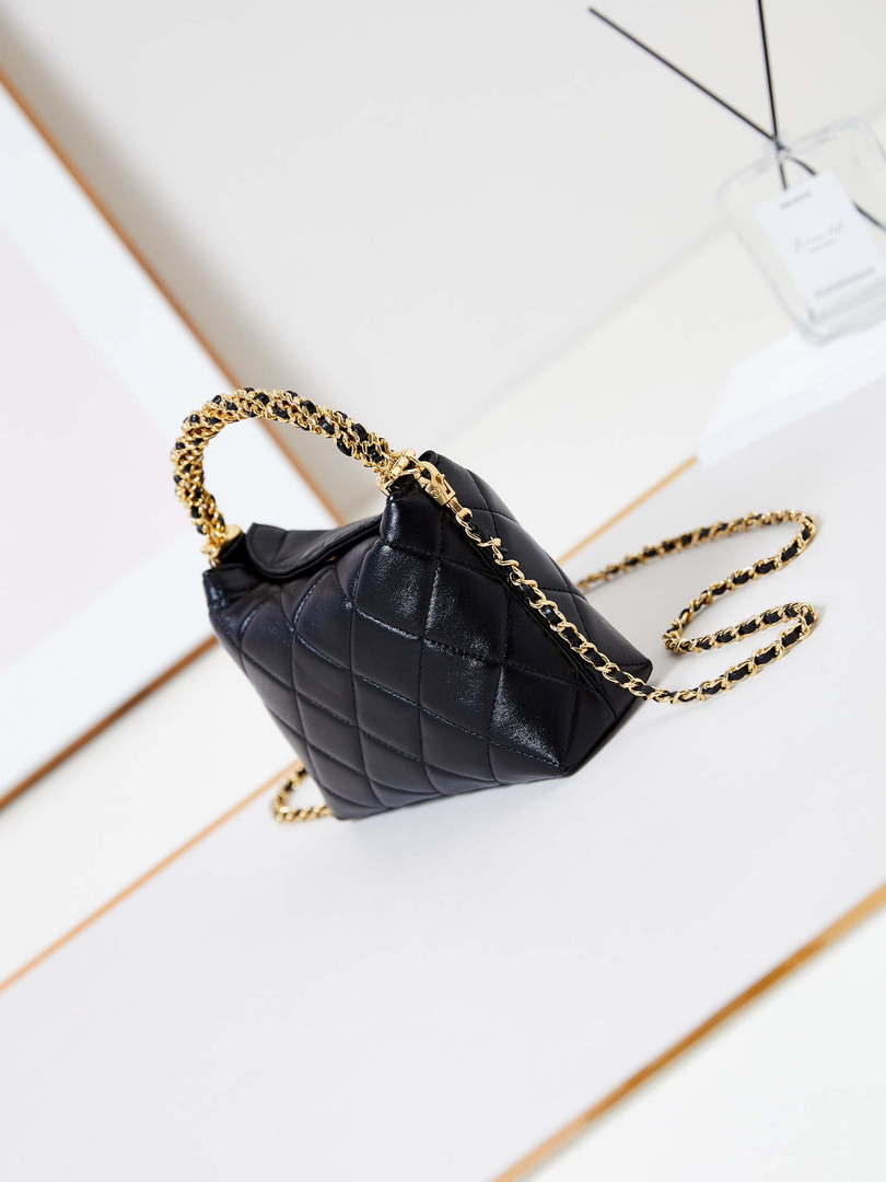 Chanel AS4189 Hobo braided With top handle Shiny Lambskin & Gold-Tone Metal Black