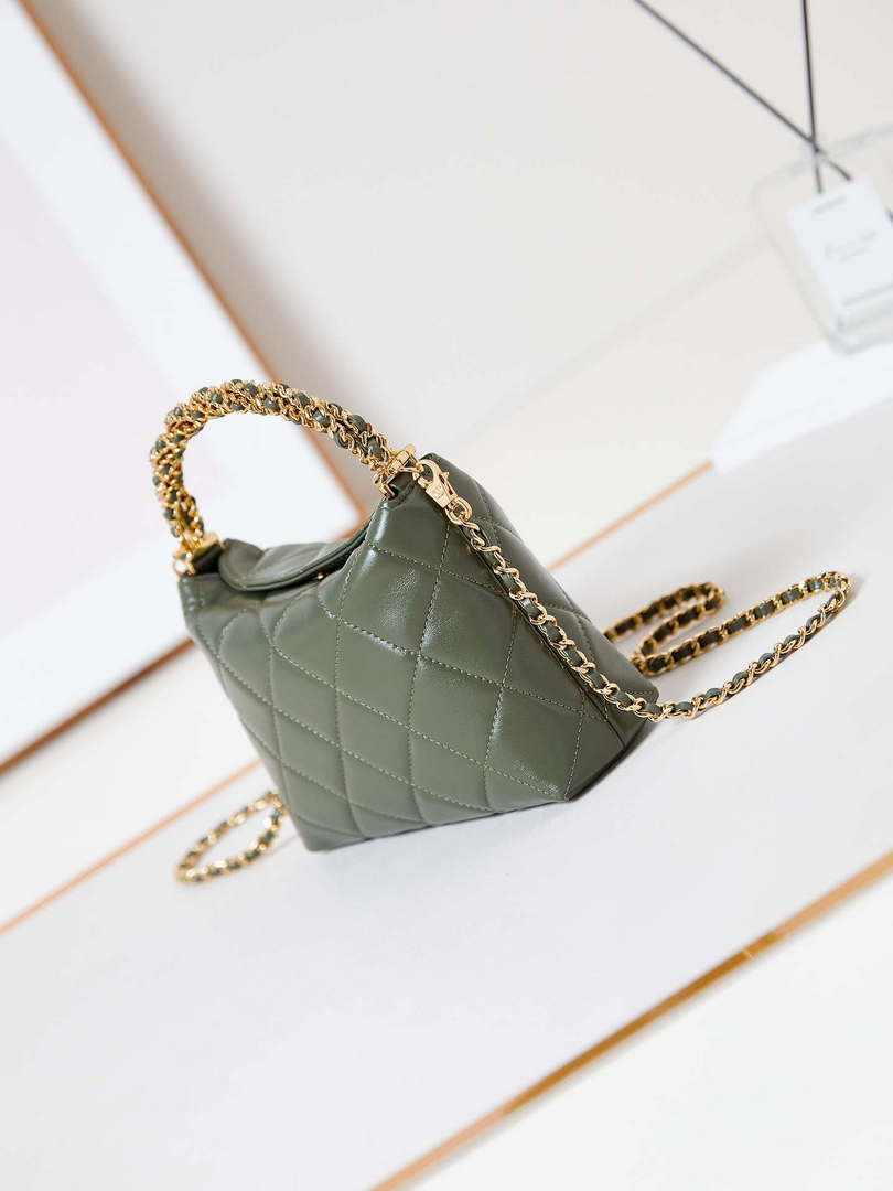 Chanel AS4189 Hobo braided With top handle Shiny Lambskin & Gold-Tone Metal Green - Default Title - View 4