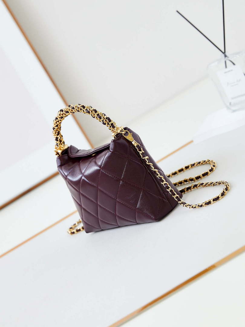 Chanel AS4189 Hobo braided With top handle Shiny Lambskin & Gold-Tone Metal Wine Red - Default Title - View 4