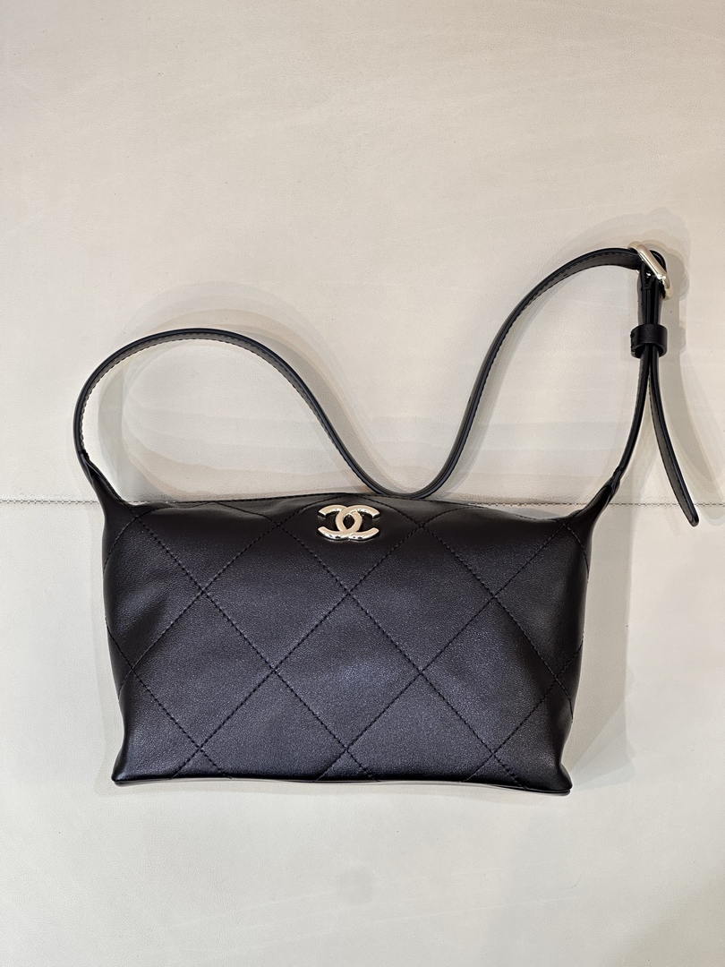 Chanel AS6138 Hobo Handbag Shiny Lambskin & Gold-Tone Metal Black