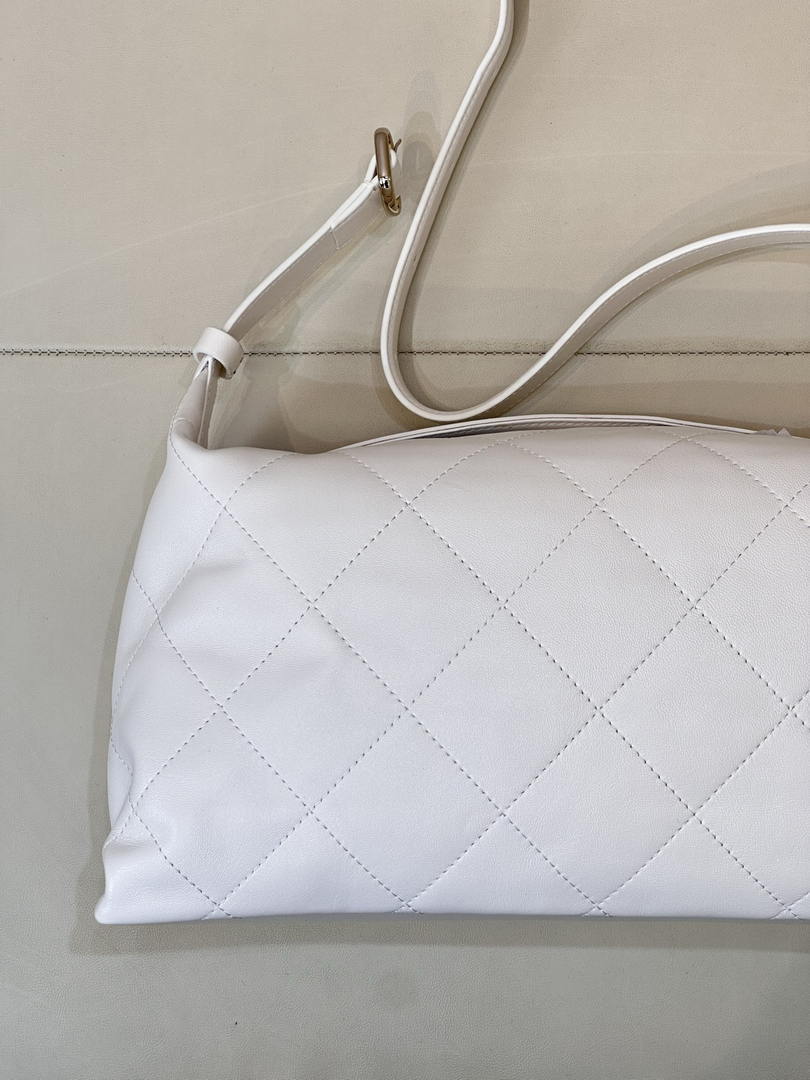 Chanel AS6139 Large Hobo Handbag Shiny Lambskin & Gold-Tone Metal White