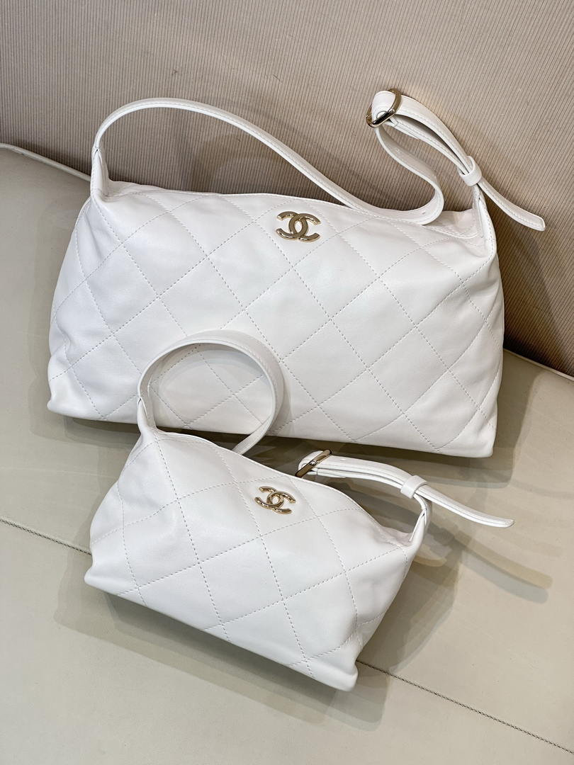 Chanel AS6138 Hobo Handbag Shiny Lambskin & Gold-Tone Metal White - Default Title - View 1