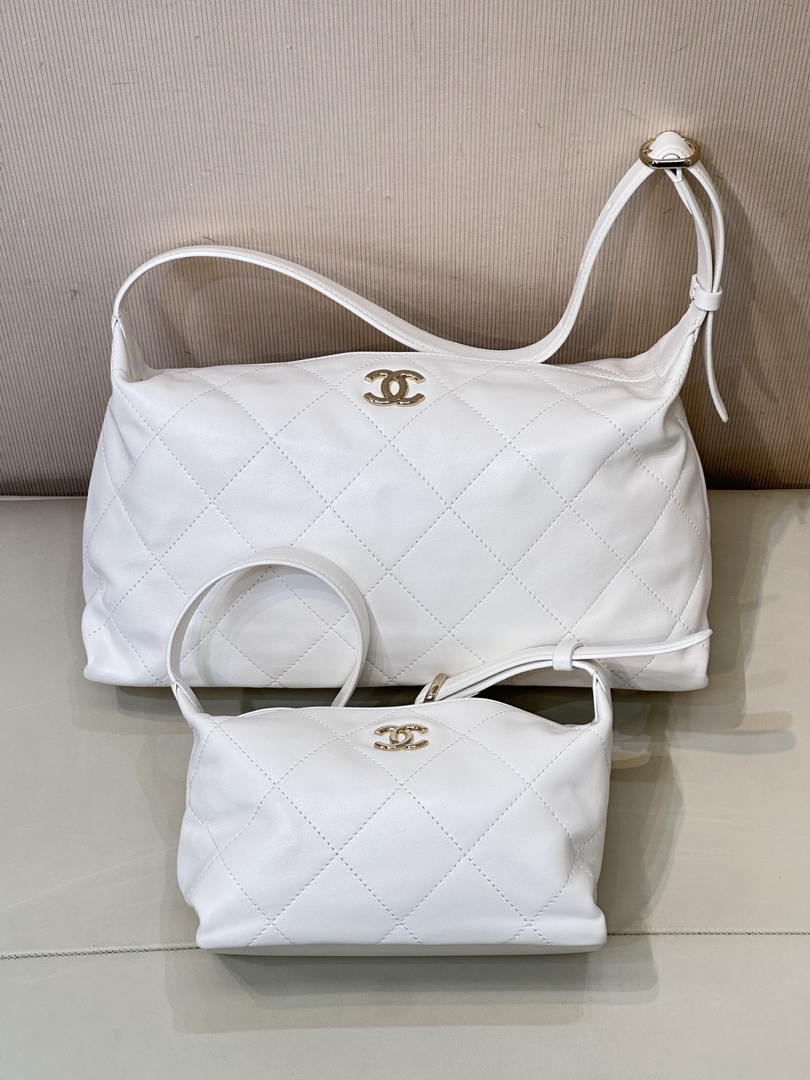 Chanel AS6139 Large Hobo Handbag Shiny Lambskin & Gold-Tone Metal White